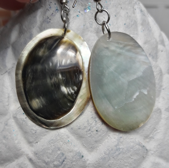 Round Drop Earrings Shell Mother of Pearl Jewelry - Picture 12 of 14